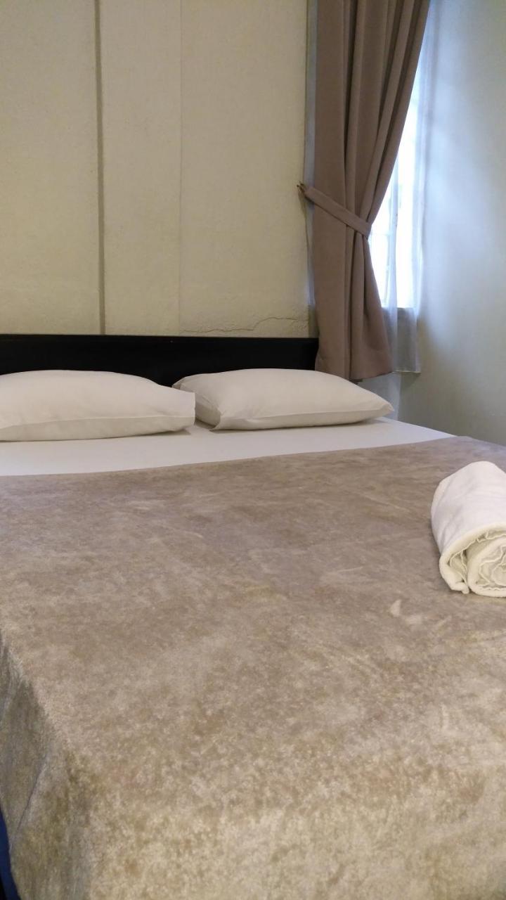Hostel Borneo Backpackers Kota Kinabalu Zewnętrze zdjęcie